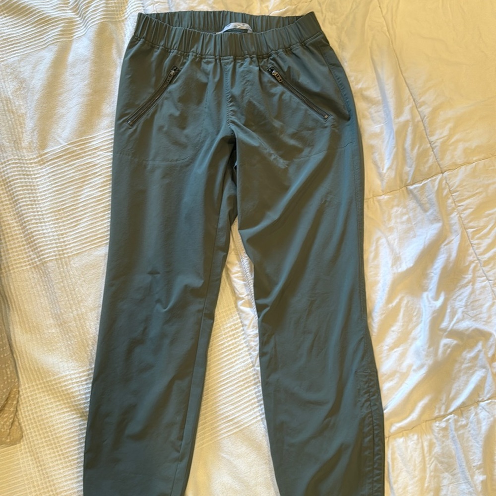 Athleta pants. perfect condition